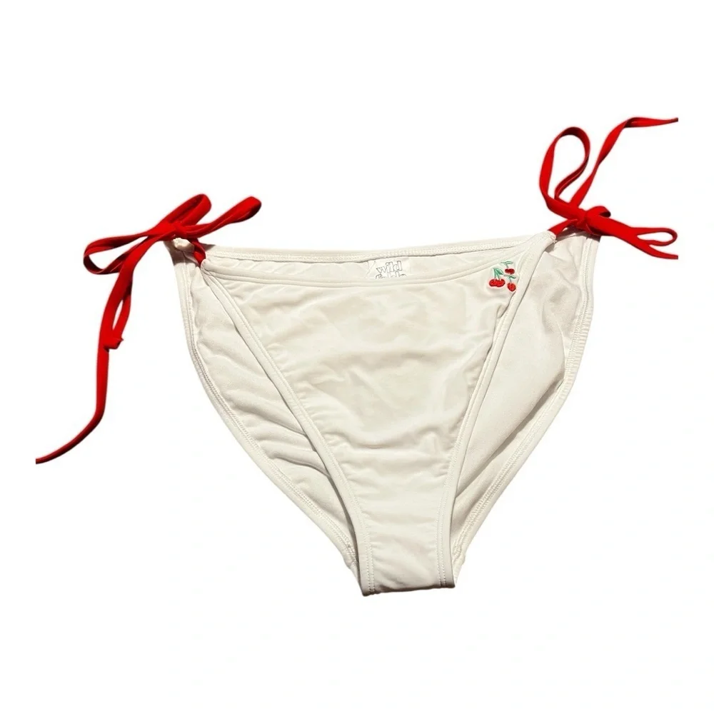 NWT Wild Fable Embroidered Cherry Women's White Bikini Bottom Size L - Picture 3 of 7